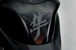 Suzuki Tankpad Hayabusa Logo Goud Accent