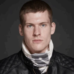 Triumph Venom Neck Tube